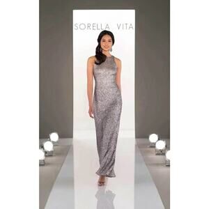 Sorella Vita Size 4 Small Modern Metallic Sequin Halter Style Evening Gown Dress